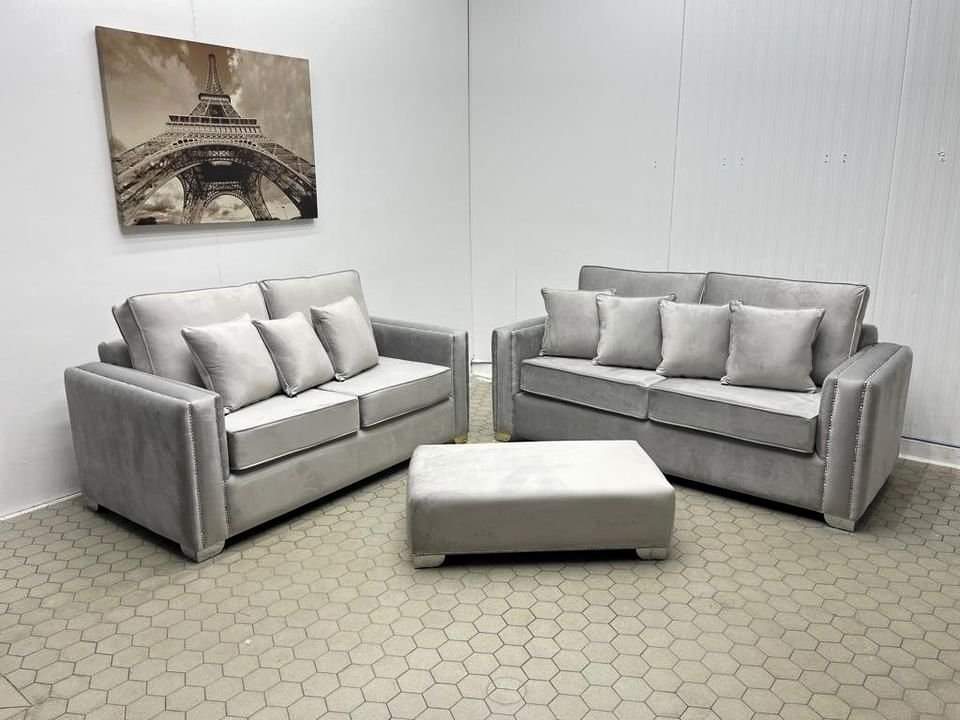 Royal Ruby Sofa variation 8