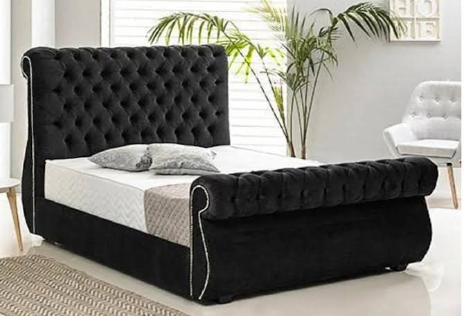 Swan Sleigh Bed variation 3