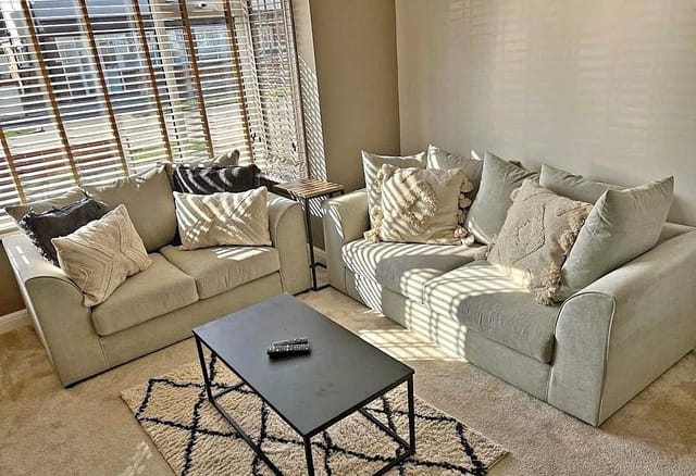 Elegant Dylan Sofa
