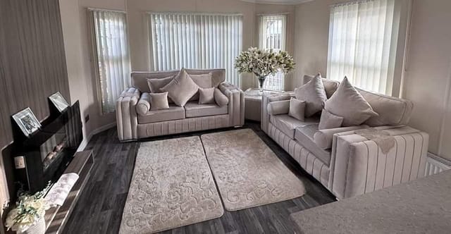 Soothing Lilly Sofa